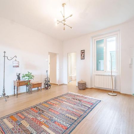 Bright Apartment A Few Steps From Via Garibaldi Genua Buitenkant foto